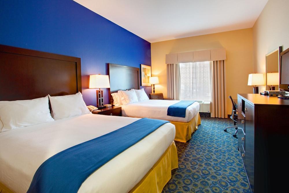 Holiday Inn Express Hotel & Suites Lake Elsinore By Ihg Exterior photo